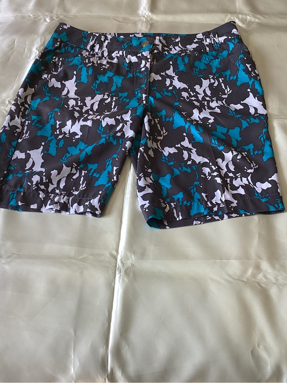 Womens NVO sport shorts